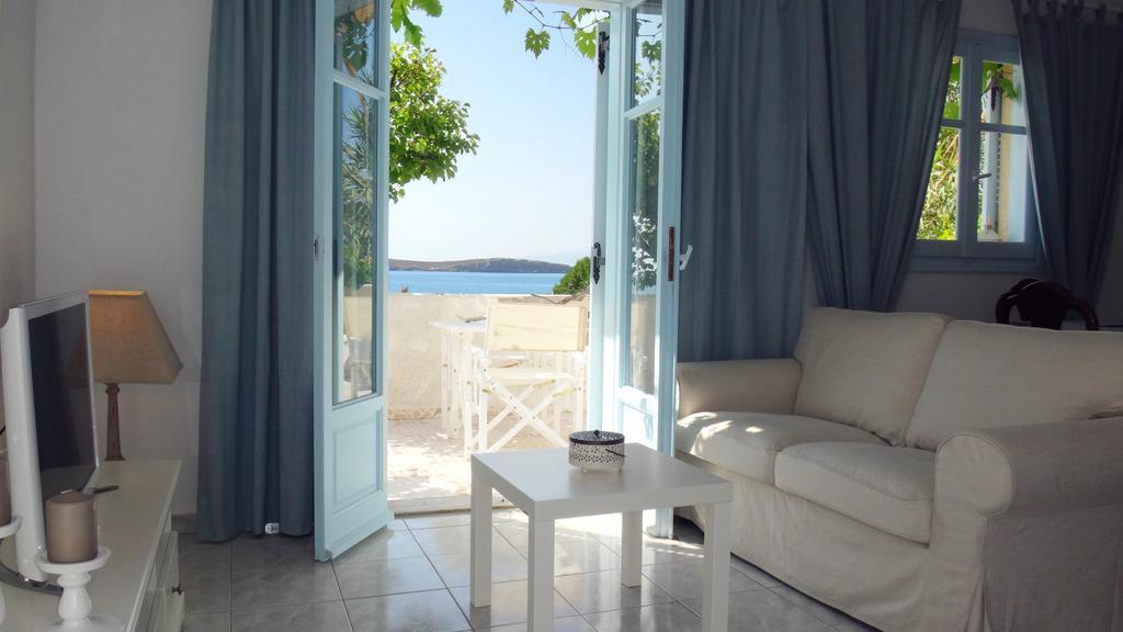 Blue & Sea Studios Apartments Drios Room photo
