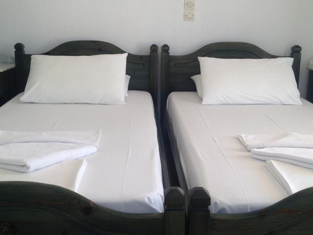 Blue & Sea Studios Apartments Drios Room photo