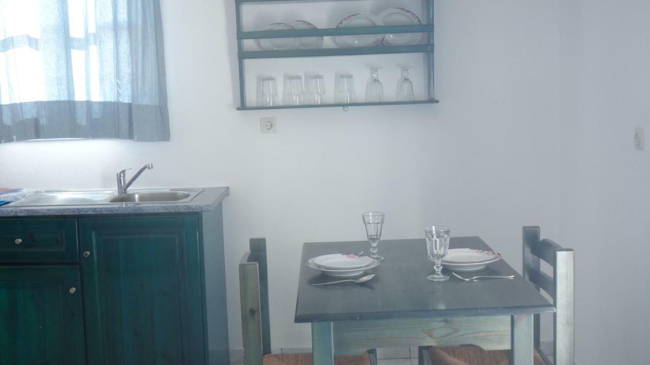 Blue & Sea Studios Apartments Drios Exterior photo